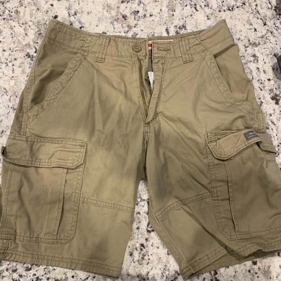 Wrangler Men Relaxed Fit Khaki Short 